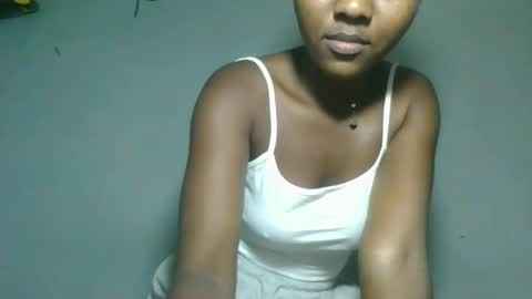 elia011 online show from October 31, 2025, 8:37 am