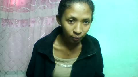 eliahsexy online show from June 13, 2026, 6:33 am
