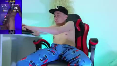 Snapshot of elian_cooper18 chatting on September 22, 2025, 12:34 am Elian online show from September 22, 2025, 12:34 am