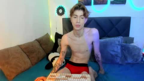 eliann_adam online show from December 18, 2025, 9:59 am