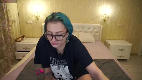 Snapshot of eliarose chatting on November 16, 2025, 10:37 pm Luna online show from November 16, 2025, 10:37 pm