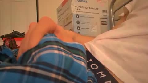 eliexavier123456789 online show from January 25, 2025, 7:49 pm