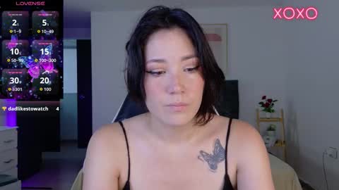 eliiih_ online show from November 14, 2025, 10:18 pm