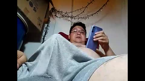 elimposstor online show from December 15, 2024, 4:04 pm