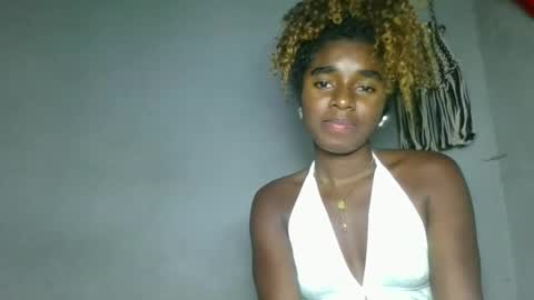 elina981 online show from March 7, 2026, 9:06 am