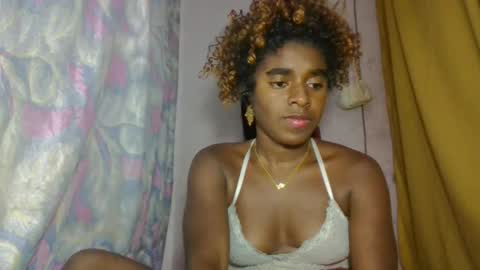 elina981 online show from April 17, 2026, 9:18 pm