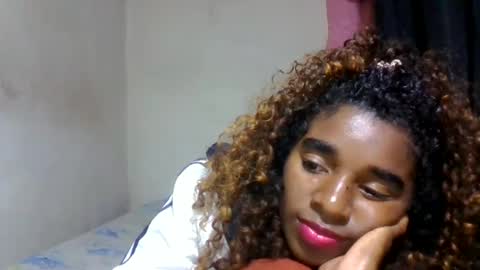 elina981 online show from May 18, 2026, 8:03 pm