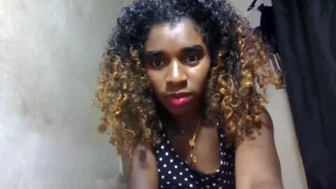elina981 online show from June 2, 2026, 10:23 pm