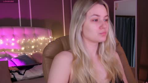 Elina online show from February 9, 2025, 1:00 am