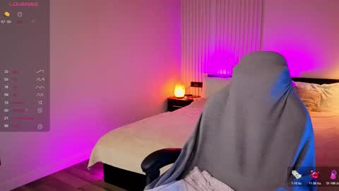 Elina online show from February 7, 2026, 3:43 am