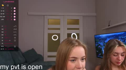 Elina online show from November 19, 2025, 1:05 am