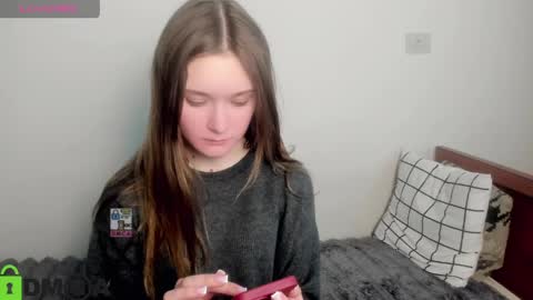 Snapshot of elina_x chatting on May 10, 2026, 1:38 pm elina_x online show from May 10, 2026, 1:38 pm
