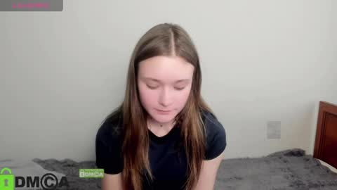 Snapshot of elina_x chatting on June 1, 2026, 2:08 pm elina_x online show from June 1, 2026, 2:08 pm