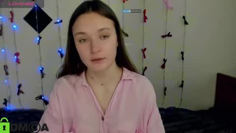 Snapshot of elina_x chatting on June 4, 2026, 1:50 pm elina_x online show from June 4, 2026, 1:50 pm