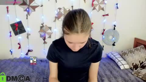 Snapshot of elina_x chatting on June 13, 2026, 1:31 pm elina_x online show from June 13, 2026, 1:31 pm