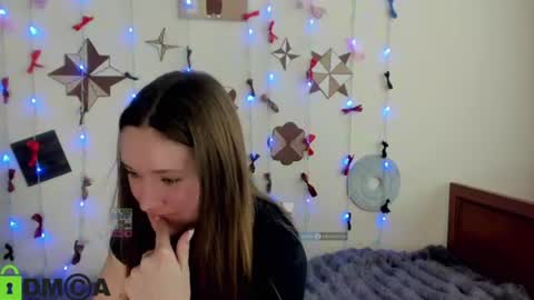 Snapshot of elina_x chatting on June 19, 2026, 1:04 pm elina_x online show from June 19, 2026, 1:04 pm