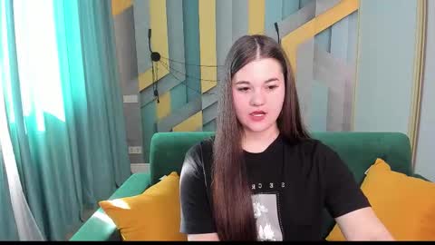 ElinaMils online show from March 28, 2026, 7:19 am