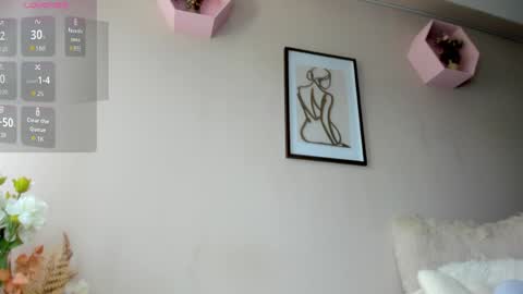Snapshot of elinamoon_ chatting on May 15, 2026, 7:37 am Elina online show from May 15, 2026, 7:37 am
