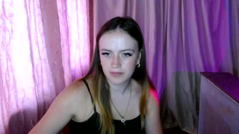 ElinaStar online show from July 6, 2026, 9:39 am
