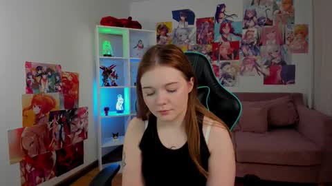 Snapshot of elinavale chatting on February 28, 2026, 5:19 am elinavale online show from February 28, 2026, 5:19 am