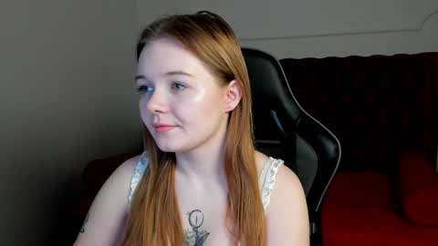 elinavale online show from March 23, 2026, 5:11 am