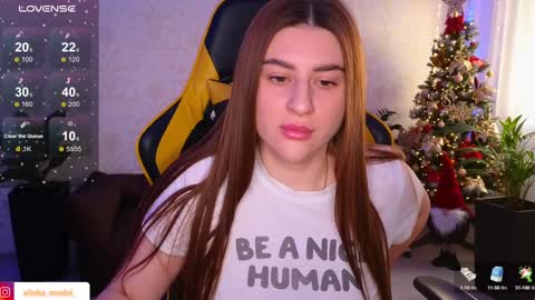 Elina online show from December 18, 2024, 6:43 am