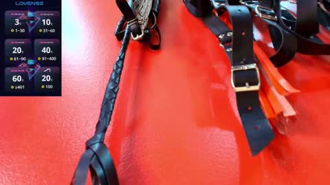 Snapshot of elinne_hendrix_ chatting on October 5, 2025, 12:25 pm Elinne hendrix online show from October 5, 2025, 12:25 pm