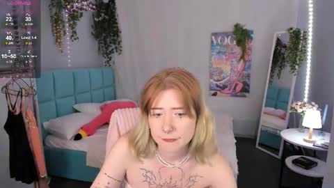 Snapshot of elira_vane chatting on July 17, 2026, 2:51 am Elira Vane online show from July 17, 2026, 2:51 am