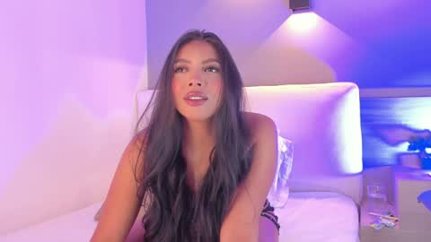 Snapshot of elisa_castrillon chatting on May 21, 2026, 7:32 pm Elisa online show from May 21, 2026, 7:32 pm