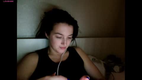 elisa_dove208 online show from November 20, 2025, 5:01 pm