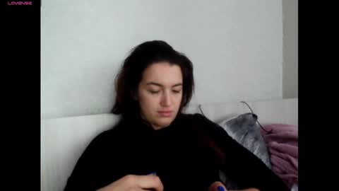 elisa_dove208 online show from November 29, 2025, 6:16 am