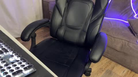 Snapshot of elisa_north chatting on February 11, 2025, 2:02 pm Elisa North online show from February 11, 2025, 2:02 pm