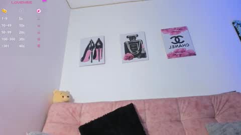    online show from December 1, 2025, 12:54 pm