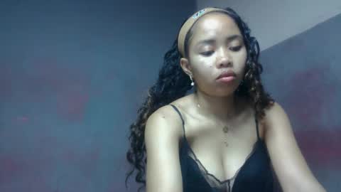 elisabethee online show from June 4, 2026, 11:49 am