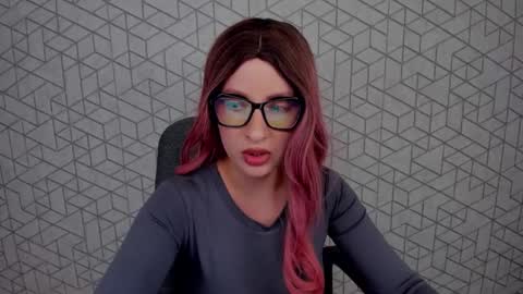 Snapshot of elisabethmills chatting on February 13, 2025, 2:42 pm Elisabeth online show from February 13, 2025, 2:42 pm