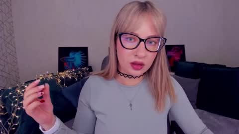 Snapshot of elisabethmills chatting on February 26, 2025, 3:08 pm Elisabeth online show from February 26, 2025, 3:08 pm