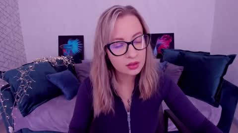 Snapshot of elisabethmills chatting on March 9, 2025, 11:25 am Elisabeth online show from March 9, 2025, 11:25 am