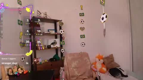 elise_nyx online show from June 28, 2026, 12:44 pm