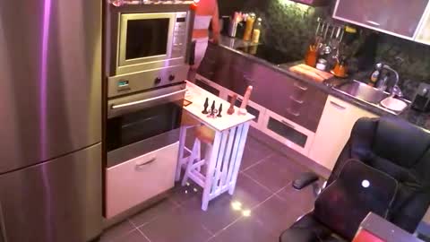 Snapshot of elise_tv chatting on September 20, 2025, 6:42 pm Barbie online show from September 20, 2025, 6:42 pm