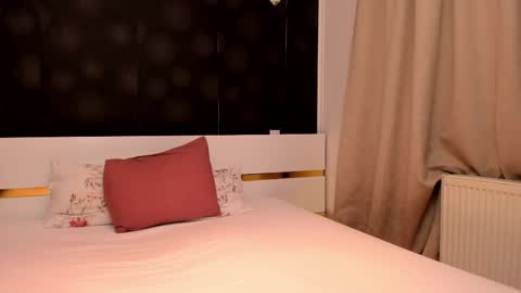 Elly online show from February 24, 2026, 6:06 pm