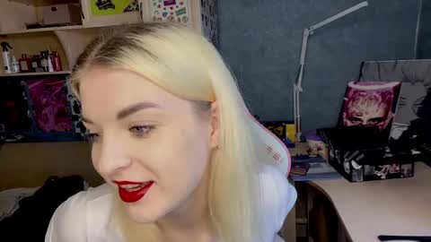 Kate online show from May 3, 2026, 10:21 am