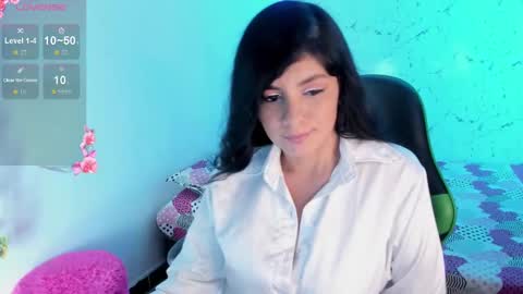 E L I S S A online show from September 23, 2025, 2:36 am