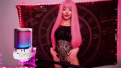 Petite Yumi online show from March 7, 2025, 12:15 am