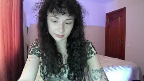 Eliss online show from July 28, 2026, 2:13 pm