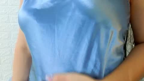 elisvega online show from March 28, 2026, 7:35 pm