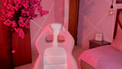 elit noa online show from November 1, 2025, 8:22 pm