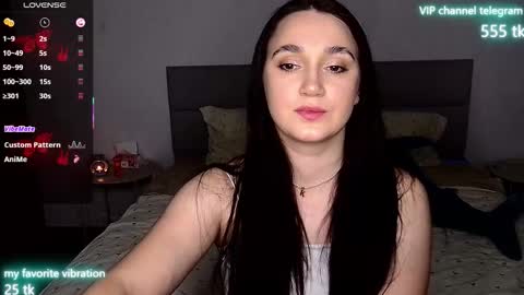 Snapshot of eliz_v_ta chatting on September 16, 2025, 11:17 pm Eliz online show from September 16, 2025, 11:17 pm