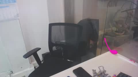 eliza_bostts online show from December 25, 2024, 5:15 pm