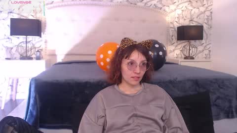 Eliza online show from October 25, 2025, 7:41 pm