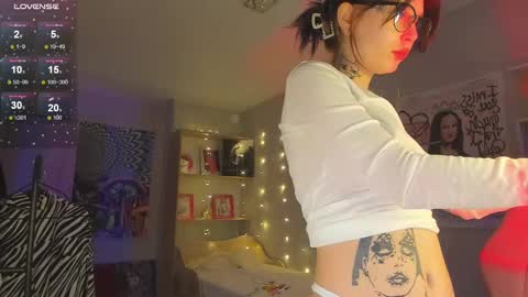 Elizabeth online show from December 23, 2024, 1:13 pm